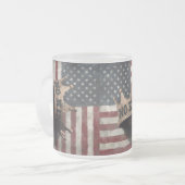 No King – Distressed Crown with American Flag Matglas Koffiemok (Voorkant links)