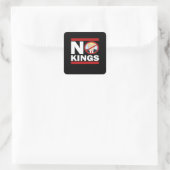 No Kings Anti Classic Minimal Clean Vierkante Sticker (Tas)