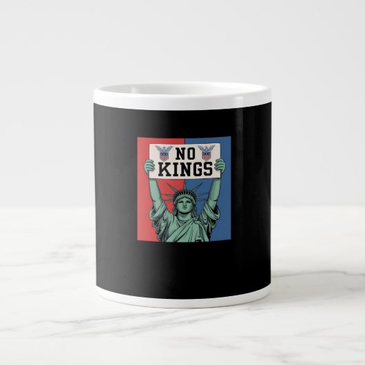 No Kings Classic Patriotic Style Grote Koffiekop (Voorkant)