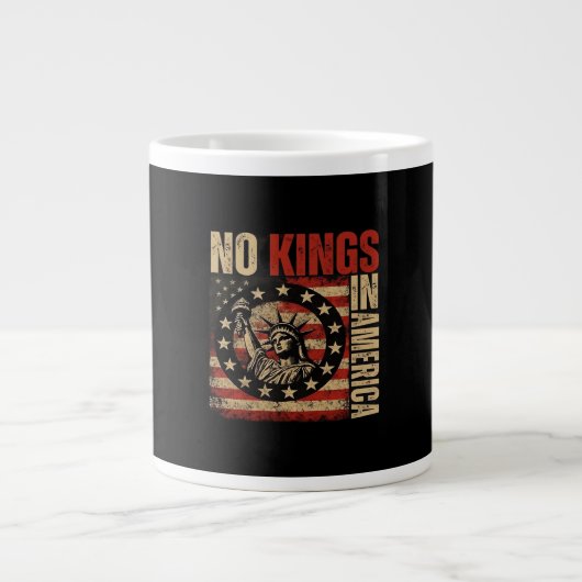 No Kings In America Patriotic Grunge Classic Vinta Grote Koffiekop (Voorkant)