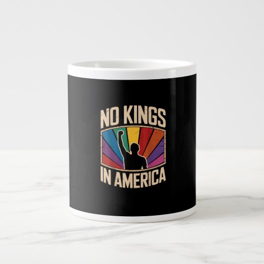 No Kings In America Since 1776 Creative Design Grote Koffiekop (Voorkant)