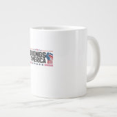 No Kings In America USA Patriotic Style Grote Koffiekop (Voorkant rechts)