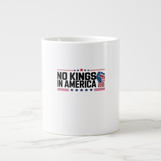 No Kings In America USA Patriotic Style Grote Koffiekop (Voorkant)