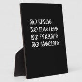 No Kings No Masters No Tyrants No Fascists Style Fotoplaat (Zijkant)