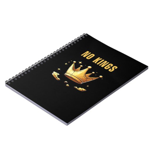 No Kings. Simple Yet Impactful Visual Of A Destroy Notitieboek (Linkerzijde)