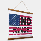 "NO kings" Wood Topped Wall Tapestry Hangend Wandkleed (Gebogen)
