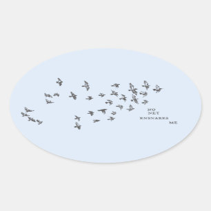 "No net ensnares me" + vogeltjes (zwart op bord bl Ovale Sticker