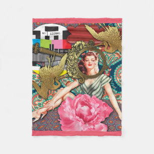 No-Signal - Cheeky Lady Digital Collage Fleece Deken
