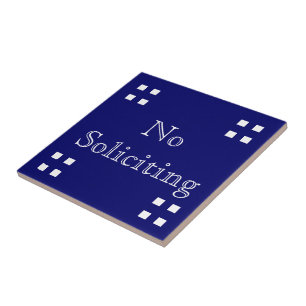 No Soliciting - Craftsman White op Blue Tegeltje