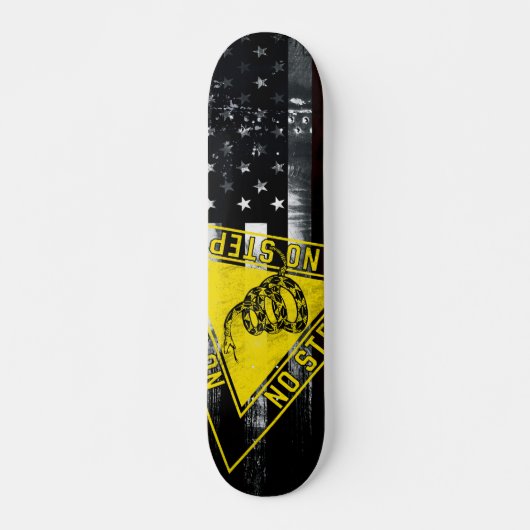 NO STEP Gadsden Snake Industrial American Flag Persoonlijk Skateboard (Voorkant)