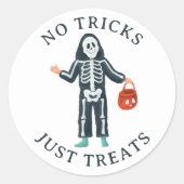 No Tricks Just Treats Halloween | Cute Skeleton Ronde Sticker (Voorkant)