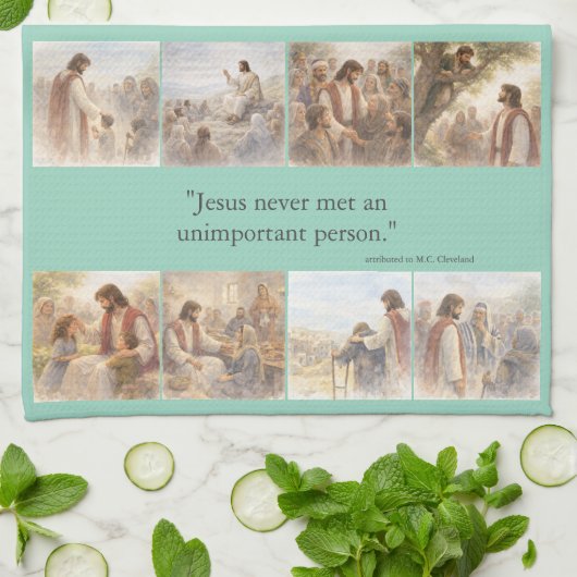 No unimportant person theedoek (Gevouwen)