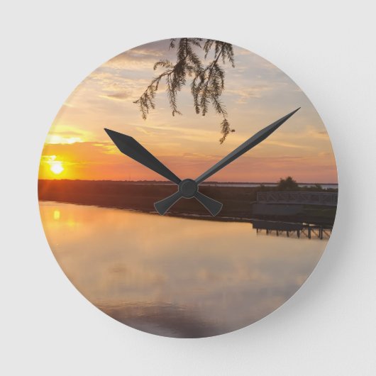 NO WORDS RONDE KLOK (Voorkant)