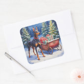 Noble Doberman Guarding Christmas Sleigh Winter Vierkante Sticker (Envelop)