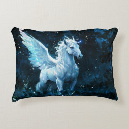 Noble Pegasus in een Midnight Glade Accent Kussen