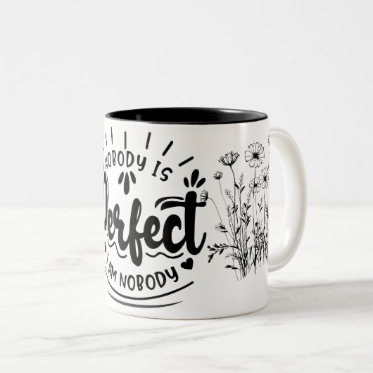 "Nobody's Perfect: een speelse kijk op perfectie" Tweekleurige Koffiemok (Voorkant rechts)