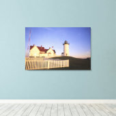 Nobska Lighthouse, Bossen Hole, Massachusetts Canvas Afdruk (Insitu (Houten vloer))