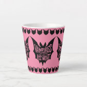 Nocturnal Revelry: Vampier's Halloween Bash Latte Mok (Voorkant)
