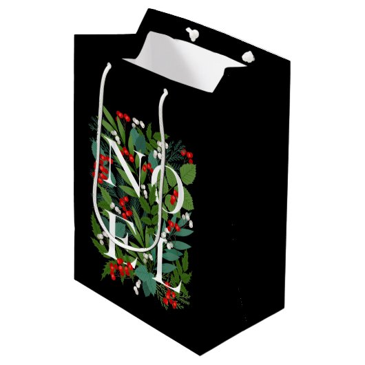 NOEL Greenery Berries KerstBlack Medium Cadeauzakje (Voorkant Gekanteld)