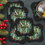 NOEL Greenery Holiday Black Kartonnen Onderzetters<br><div class="desc">Het woord NOEL tussen winterbladeren en bessen op een zwarte achtergrond (of in welke kleur dan ook),  deze papieren onderzetters zijn elegant voor elke feestelijke kerstdag. Punten in onze winkel koppelen.</div>
