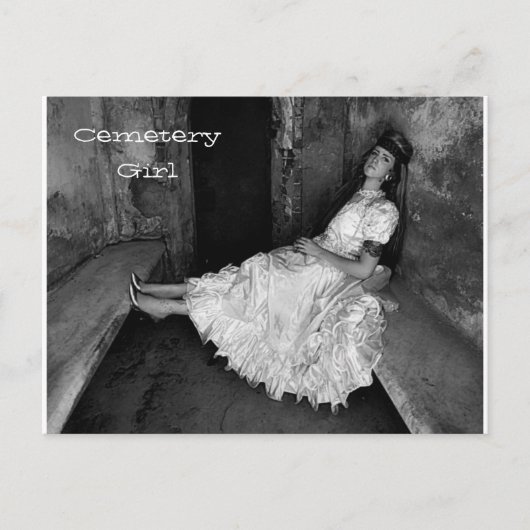 Noel - het Meisje van de Begraafplaats Feestdagenkaart (Voorkant)