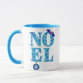 NOEL in een blauw kerstboompatroon Mok (Links)