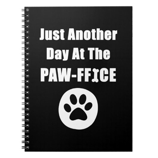 Nog een dag bij de Paw-Office-pop. Notitieboek (Voorkant)