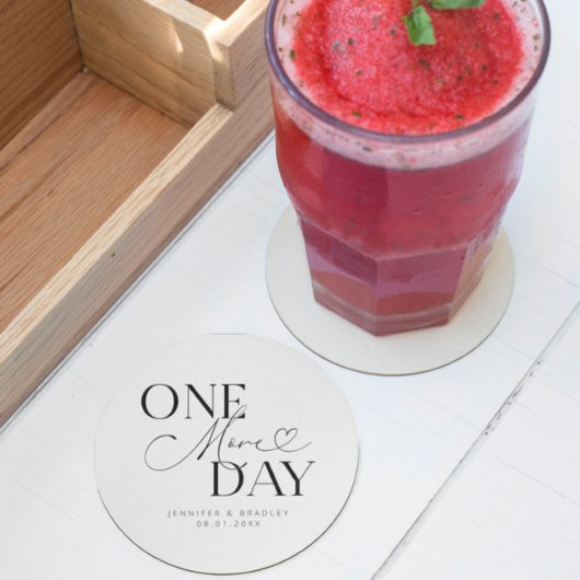 Nog een dag bruiloft repetitie wit ronde kartonnen onderzetter