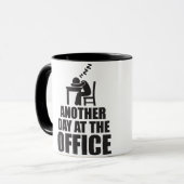 Nog een dag in de Kantoor Mok (Voorkant links)