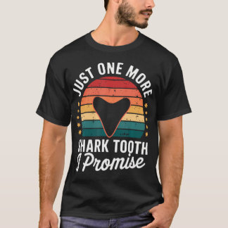 Nog één haaientand, dat beloof ik, Funny Shark Tan T-shirt