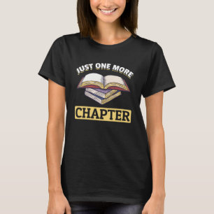 Nog één hoofdstuk retro bibliothecaris boekenwurm t-shirt
