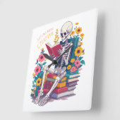 Nog één hoofdstuk skelet leesboeklezer vierkante klok (Hoek)