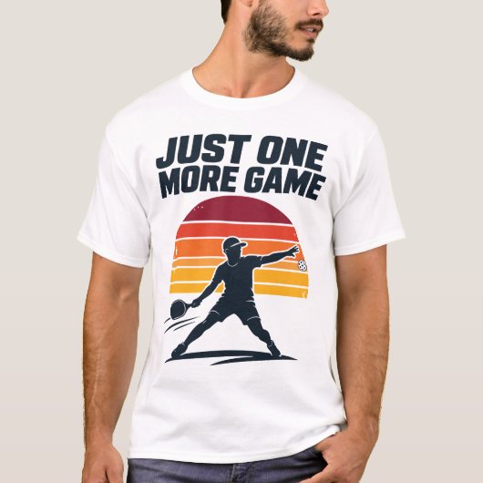 Nog één wedstrijd Pickleball T-shirt (Voorkant)