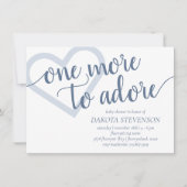 Nog eentje om te adoreren | Dusty Blue Heart Baby Kaart (Voorkant)