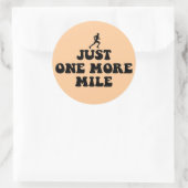 Nog maar één kilometer ronde sticker (Tas)