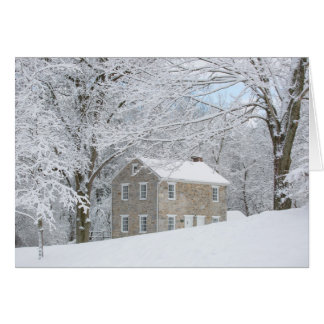 Nog steeds huis achter sneeuwbank