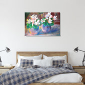 Nog steeds leven met Cyclamen Canvas Afdruk (Insitu (Slaapkamer))
