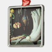 Nog steeds leven met dode vogels, vruchten en metalen ornament (Links)