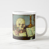 Nog steeds leven met schedel, kaarsje, boek van Pa Grote Koffiekop (Rechts)