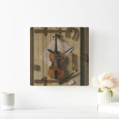 Nog steeds leven, Violin en muziek Vierkante Klok (Huis)