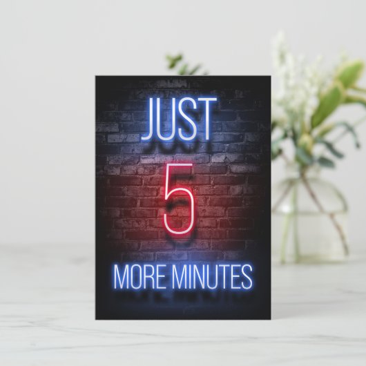 Nog vijf minuten gamen kaart (Staand voorkant)