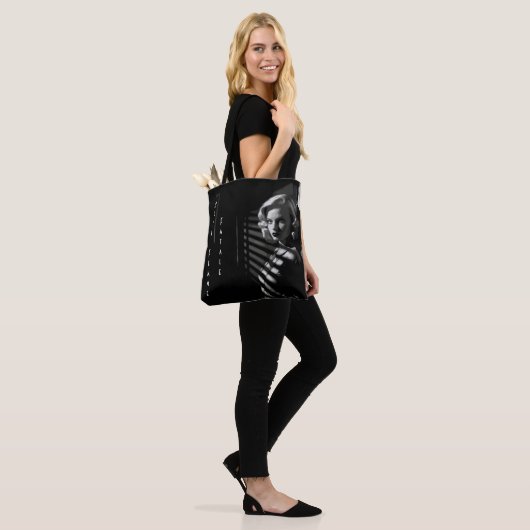 Noir Femme Fatale Tote Bag (Op model)
