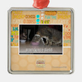 nom force field metalen ornament (Voorkant)