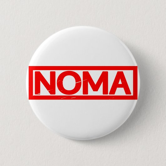Noma Stamp Ronde Button 5,7 Cm (Voorkant)