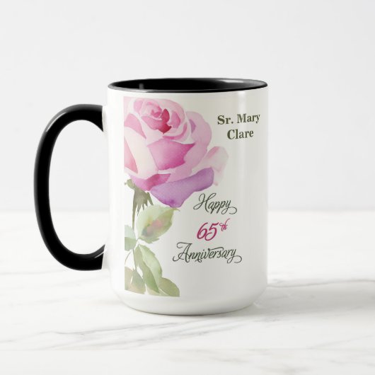 Non 65e verjaardag aangepaste naam Roze Roos Mok (Links)