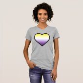 Non-binair hart t-shirt (Voorkant volledig)