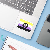 Non-binaire trots sticker (Laptop met iPhone)