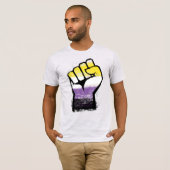 Non-binaire trots T-shirt (Voorkant volledig)
