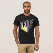 Non-binaire trots T-shirt (Voorkant volledig)