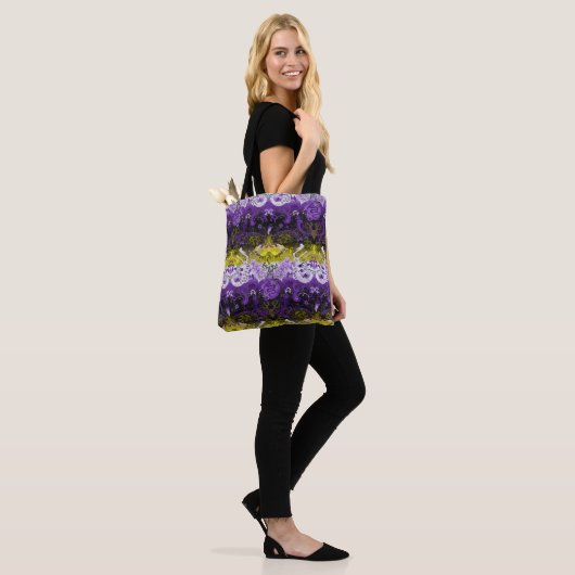Non-Binary Dragon Damask - NonBinary Pride Vlag Tote Bag (Op model)